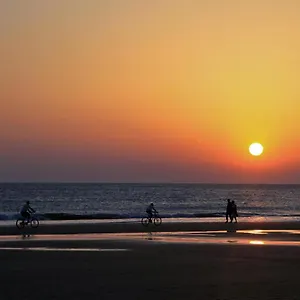 Atico Parque Kotinoussa Cádiz